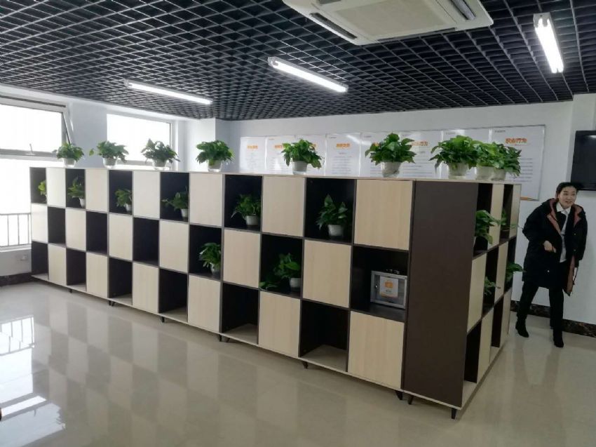 點擊查看詳細(xì)信息<br>標(biāo)題：桌柜系列案例 閱讀次數(shù)：1032
