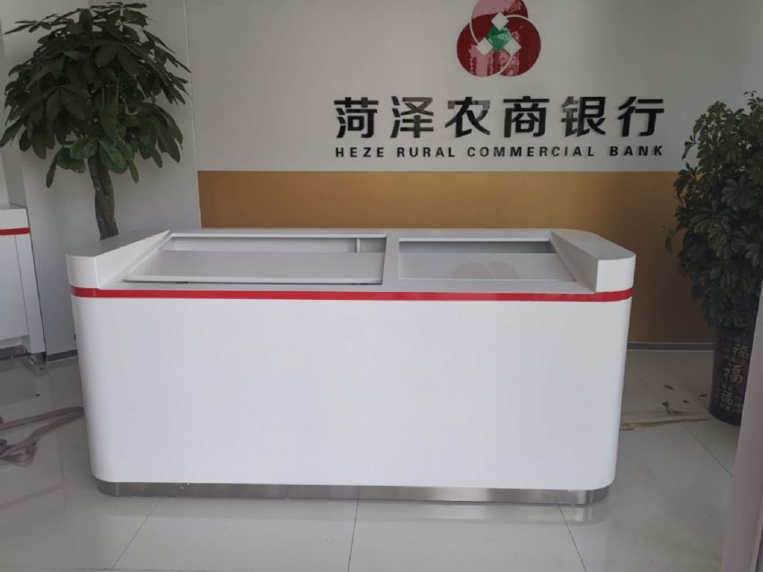 點(diǎn)擊查看詳細(xì)信息<br>標(biāo)題：辦公桌系列案例 閱讀次數(shù)：987